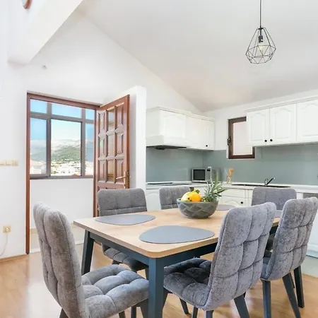 Bella דירה טרוגיר